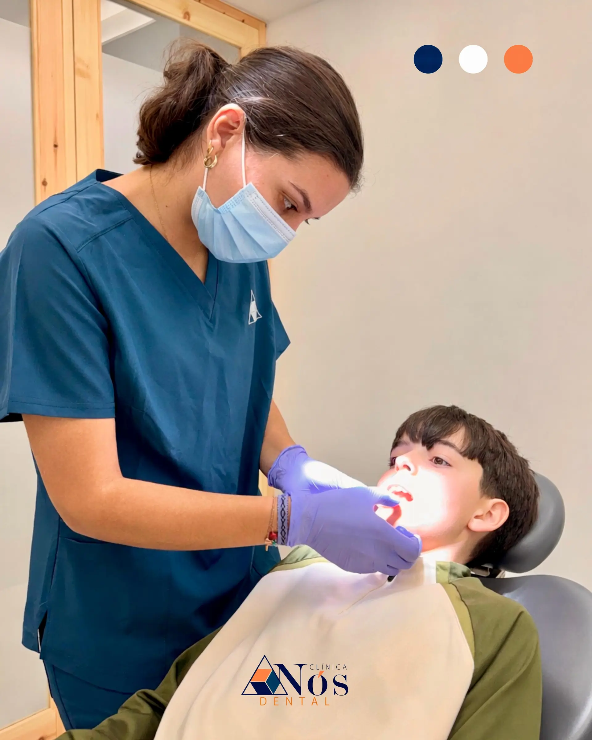 Atención de Ortodoncia en Clínica Nós Dental Lugo
